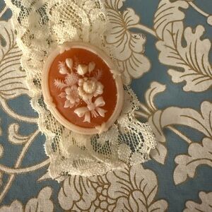 Amazing Avon Vintage Brooch